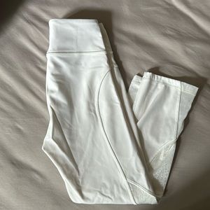 White lululemon 3/4 leggings